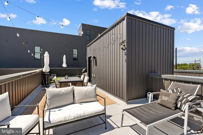 2426 Innovator Way unit B, Philadelphia, PA 19146 - photo 7