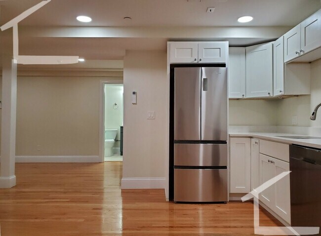 12 Harris St unit 1, Brookline, MA 02446 - photo 2