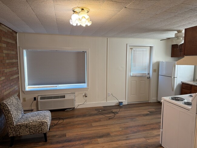 273 Opperman Dr unit O, Triadelphia, WV 26059 - photo 4