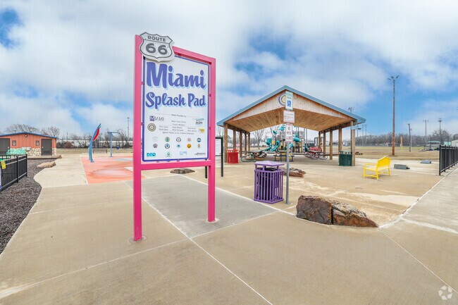 Miami Splash Pad park is designed with Route 66 imagery and themes, honoring the Mother Road
