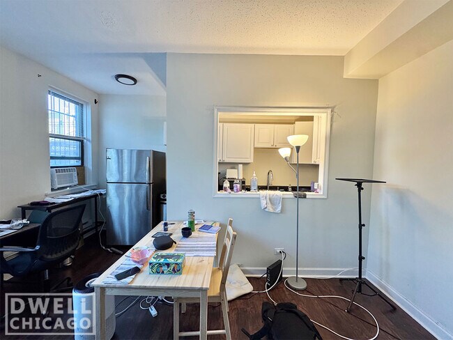 3346 N Marshfield Ave unit 1, Chicago, IL 60657 - photo 3