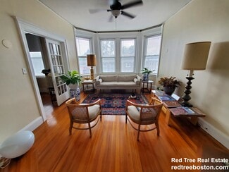 21 Herrick Rd Unit 4A, Newton, MA 02459