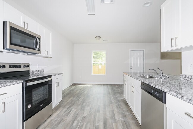 14141 Harlequin Dr, Willis, TX 77318 - photo 7