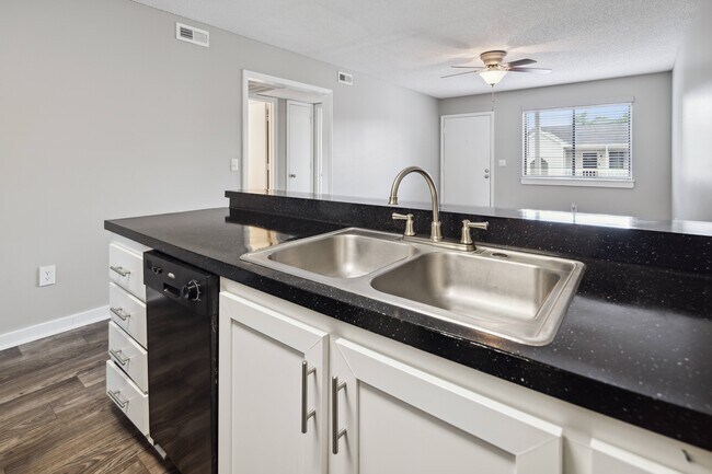 Crestview Huntington, Concord, NC 28027 - photo 7