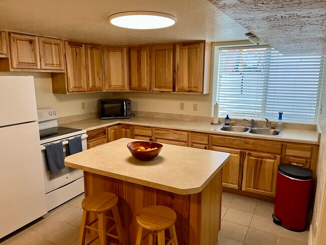 4676 S Ridgeline Dr unit 2, Ogden, UT 84405 - photo 6