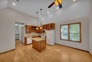 1715 Como Ave SE Unit 2, Minneapolis, MN 55414