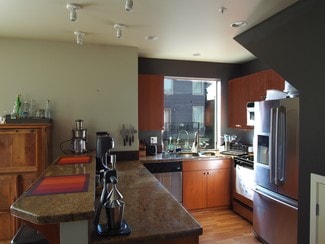 8515 N Kellogg St Unit 2-6, Portland, OR 97203