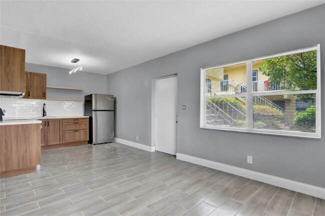 260 NW 19th St, Boca Raton, FL 33432 - photo 6