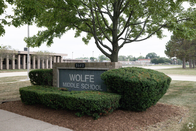 Welcome to Wolfe Middle School in Center Line, MI.