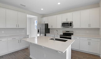 308 Alexandrite St, Deland, FL 32720