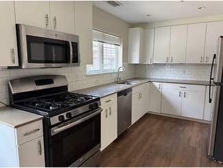 10 Myrtle St Unit 5-1B, Waltham, MA 02453