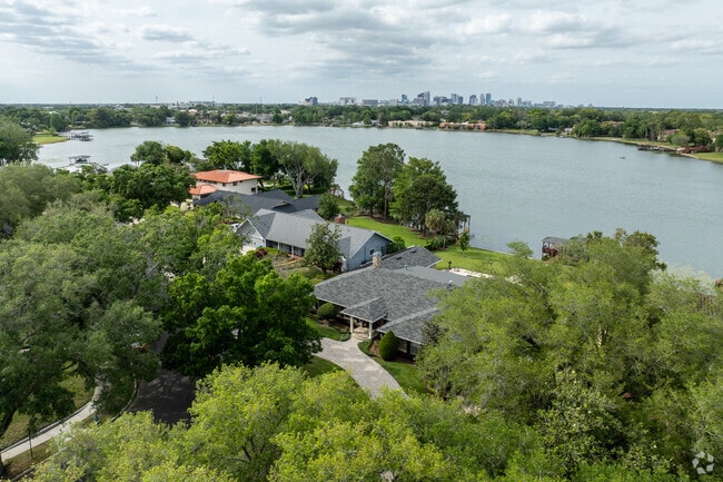 Large lakefront homes can be found in parts of Southern Oaks.