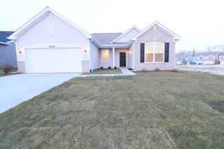 8342 Graystone Dr, Lowell, IN 46356