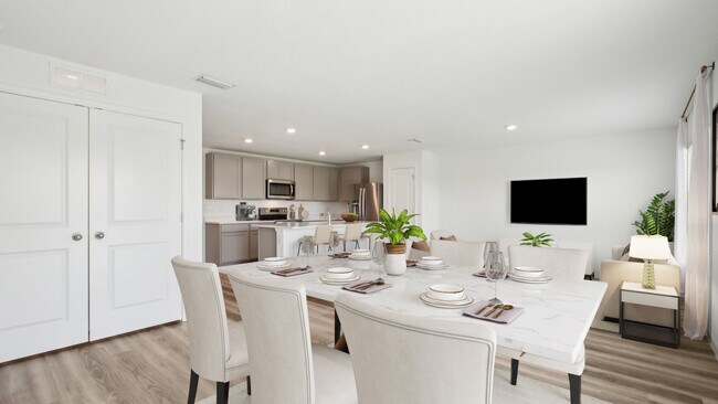 1210 12th St SE, Ruskin, FL 33570 - photo 4