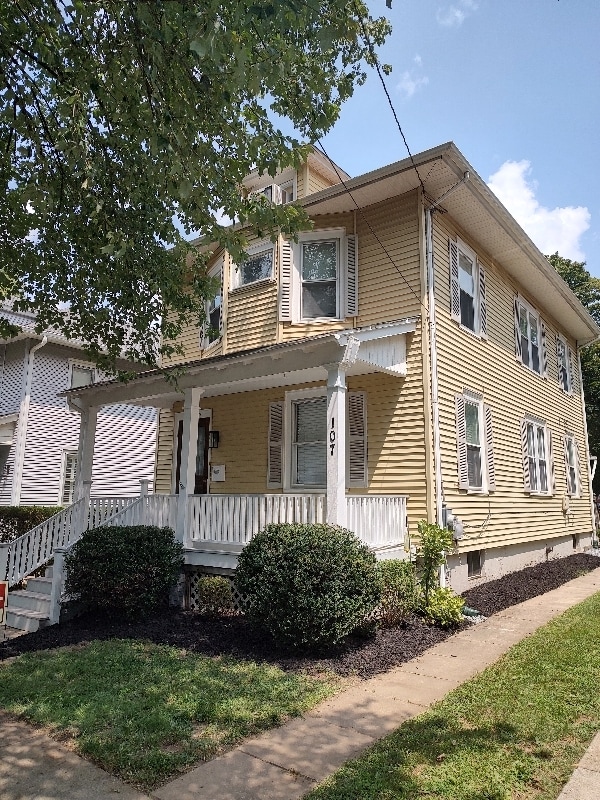 107 Colonial Ave, Haddonfield, NJ 08033