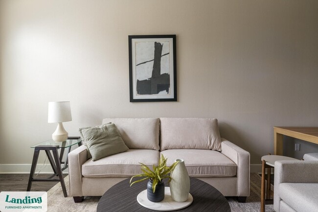 18101 Point Lookout Dr unit 145, Nassau Bay, TX 77058 - photo 3