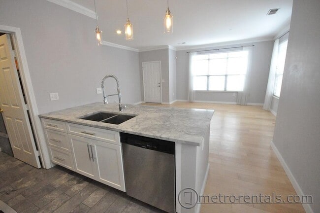 27 Buttles Ave unit 27, Columbus, OH 43215 - photo 5