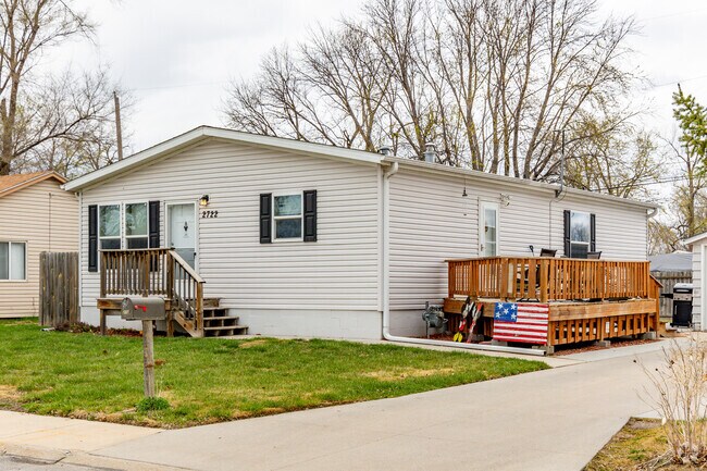 Most properties in the Roberts Park neighborhood usually sell within two weeks.