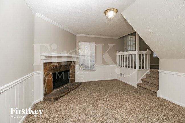 457 Maid Marion Ln, Stone Mountain, GA 30087 - photo 2