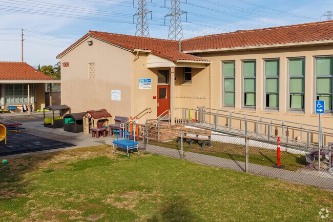 McKinley Elementary School, home of the Cougars!