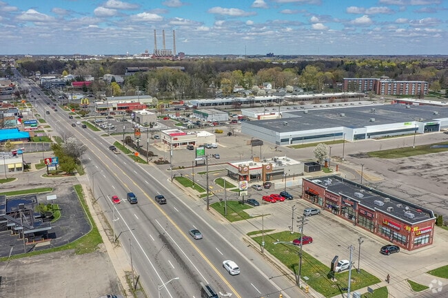 Find convenience stores along Holmes Road and Martin Luther King Jr. Boulevard for a quick shopping trip or fast food craving in Colonial Village