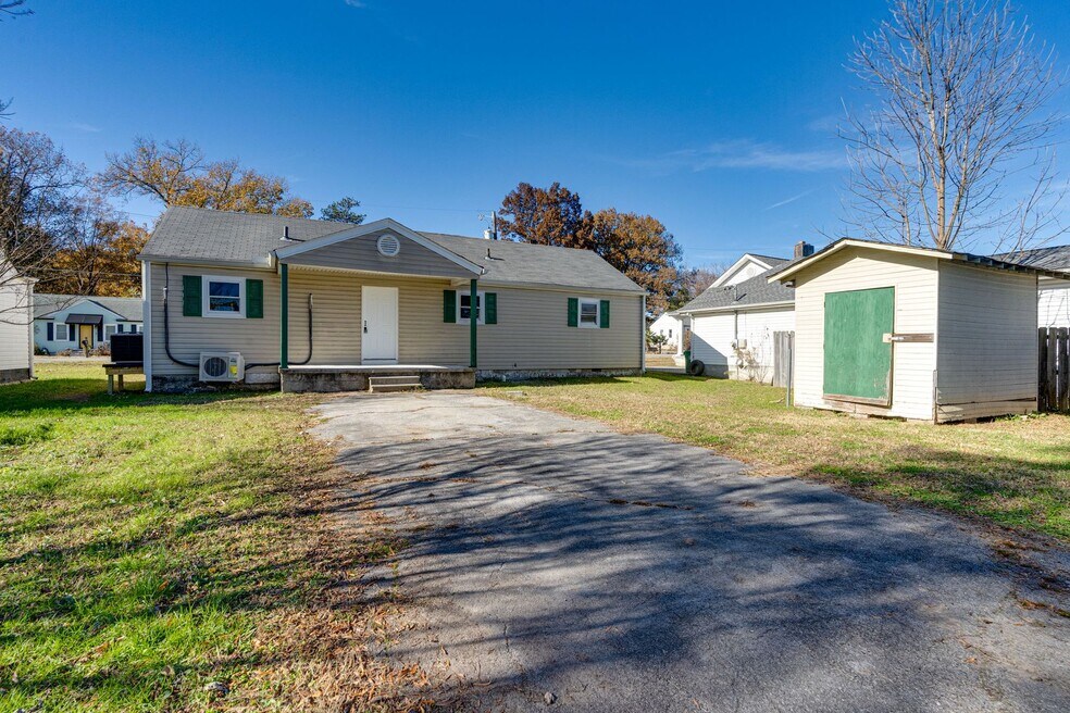 1516 Springvale Rd unit 1, Chattanooga, TN 37412 - photo 1