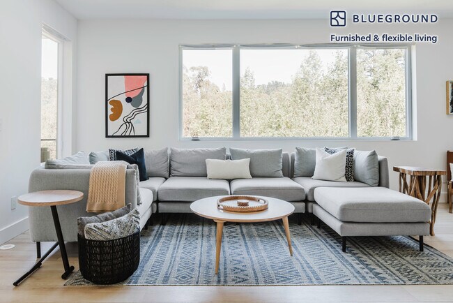 6380 Westover Dr unit FL3-ID1740, Oakland, CA 94611 - photo 2