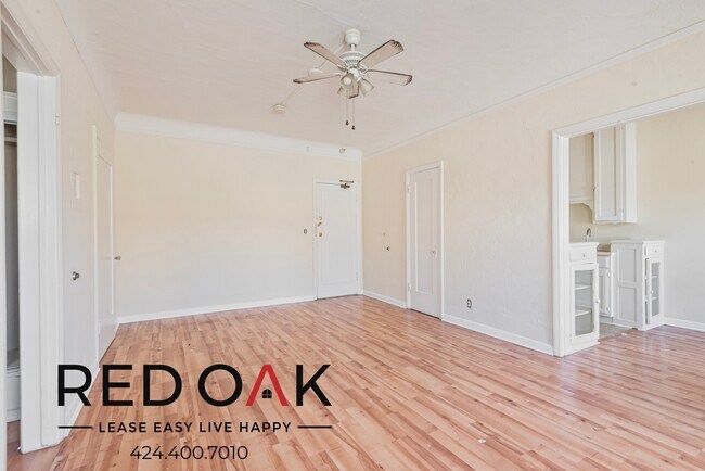 607 S Dunsmuir Ave unit 104, Los Angeles, CA 90036 - photo 2