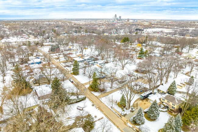 Pioneer Park provides all of the suburban amenities residents could want.