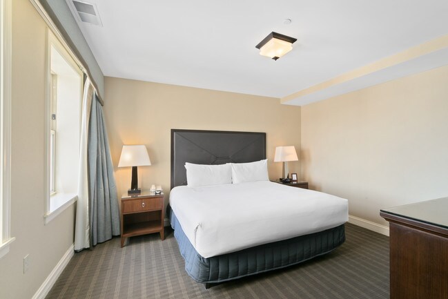 The Chase, Saint Louis, MO 63108 - photo 3