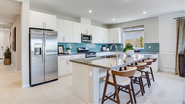 17499 Crabtree Meadows, Hesperia, CA 92345 - photo 2