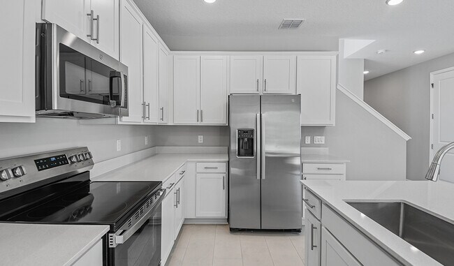 555 Summit River Dr, Apopka, FL 32712 - photo 4