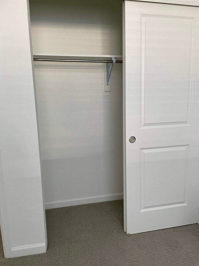 404 Millwall Cir, Castle Pines, CO 80108 - photo 7