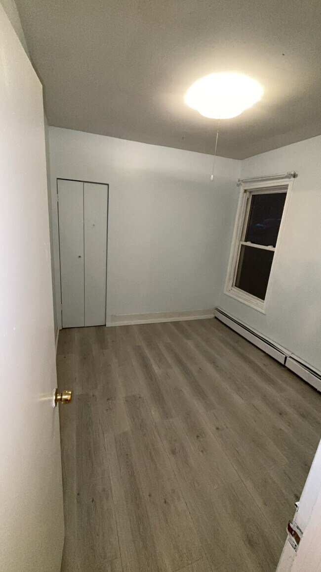 3 Autumn St unit 2nd floor, Haverhill, MA 01832 - photo 7