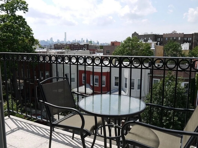 2821 36th St unit 4, Long Island City, NY 11103 - photo 5