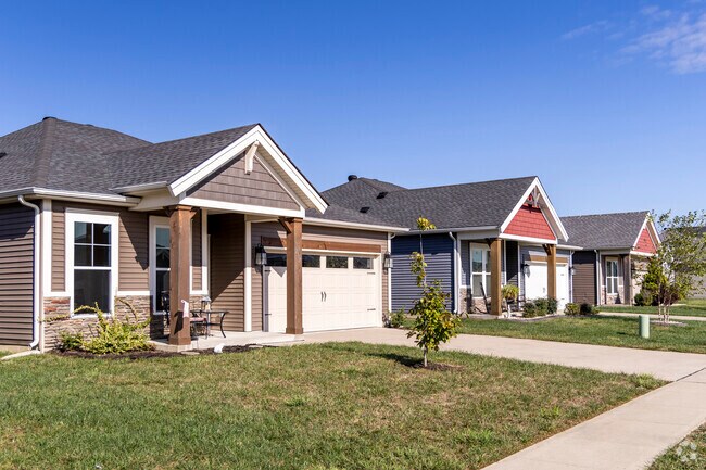 Newly built contemporary homes can be found in Shifley-York.