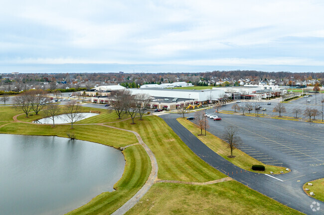 Worthington Christian School is located in Worthington Crossing, Westerville, Ohio.