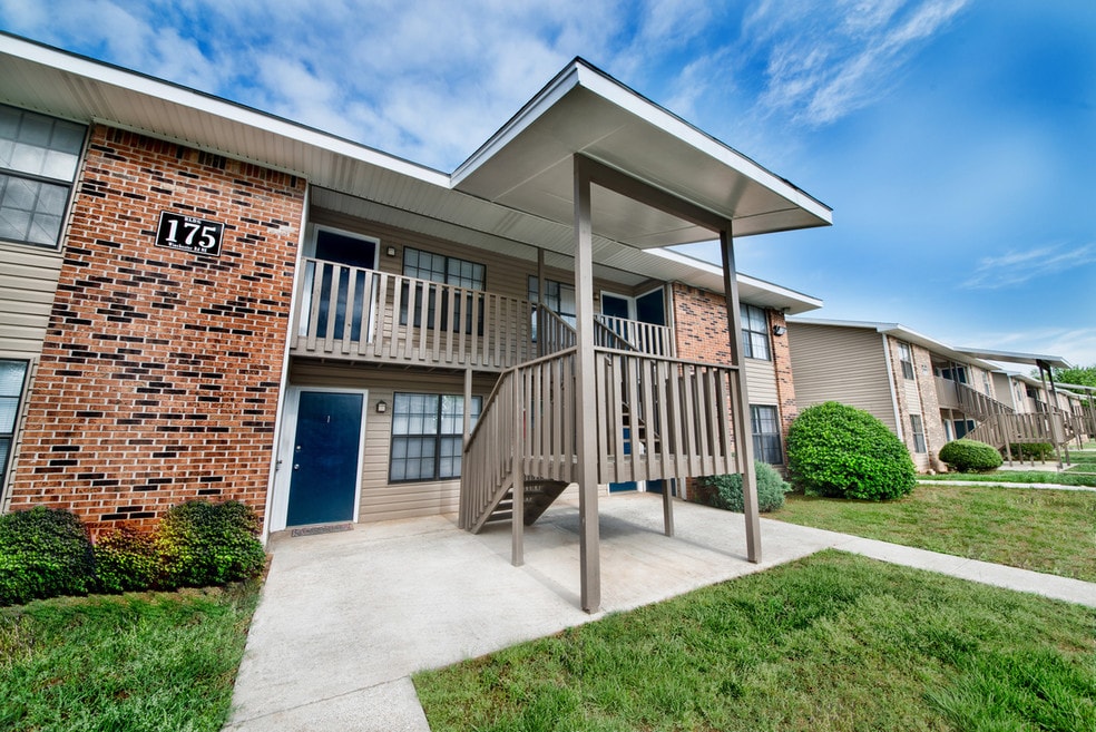 Winchester Commons, Huntsville, AL 35811 - photo 1