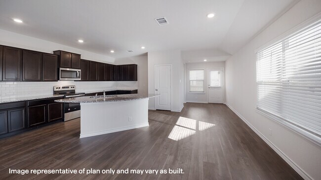 5019 Royal Mile, Converse, TX 78109 - photo 7