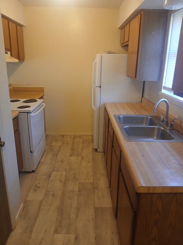 4301 Yorkshire Dr unit 23, Fort Smith, AR 72904 - photo 2