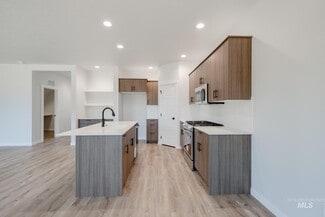 2459 N Silver Wolf Place, Star, ID 83669