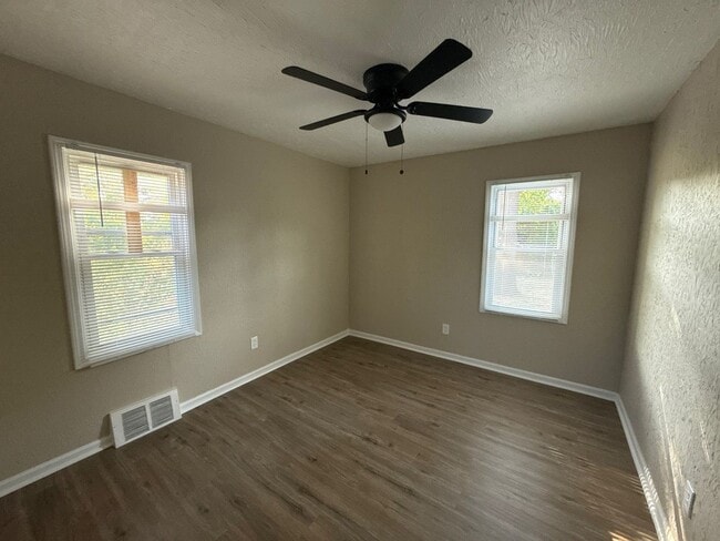 16255 Lilac St, Detroit, MI 48221 - photo 7