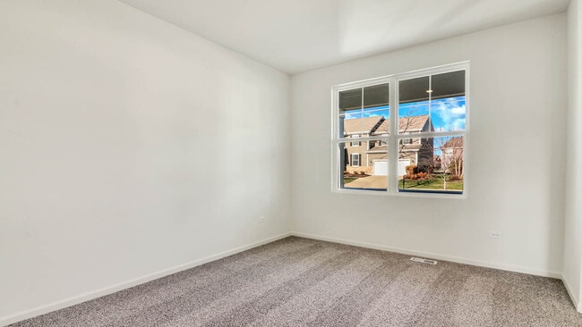 963 Sapphire Ln, Montgomery, IL 60538 - photo 4