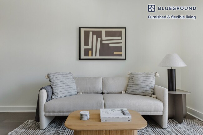 450 W 42nd St unit FL17-ID1610, New York, NY 10036 - photo 2