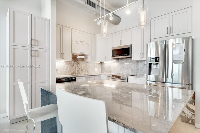 2001 Biscayne Blvd unit 2409, Miami, FL 33137 - photo 3