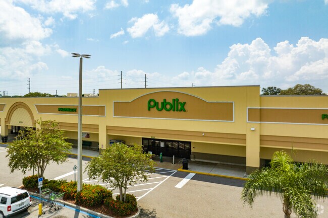 The nearby Publix at Beckett Lake Plaza is a shopping option for residents.
