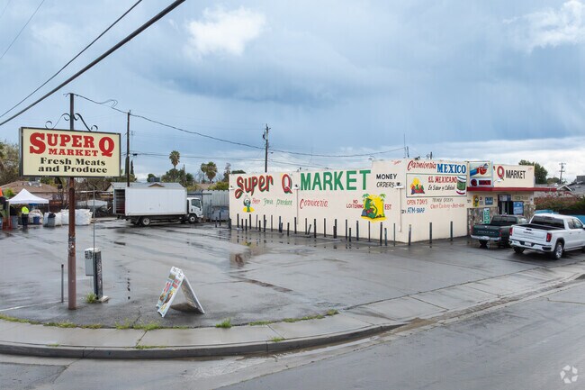 Potomac Park residents can get their last minute items a the Super Q Market.