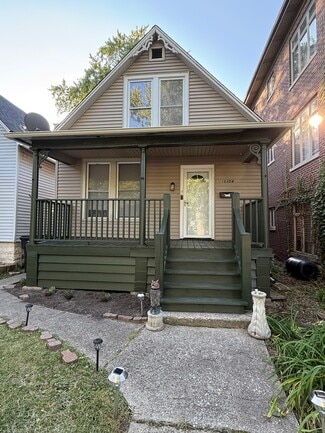 10354 S Walden Pkwy, Chicago, IL 60643