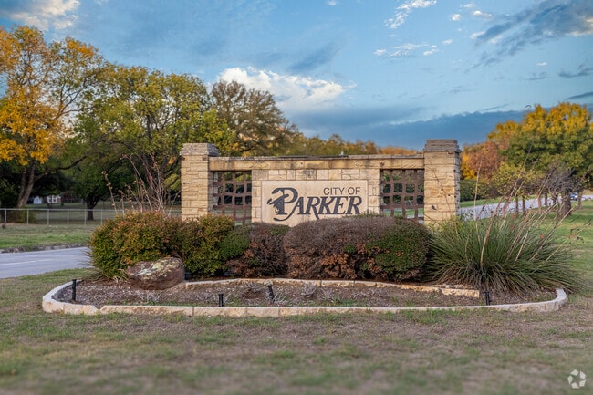 The city of Parker is a beautiful community with vibrant and luscious scenery.