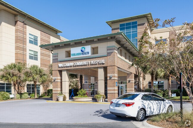 Tidelands Waccamaw Community Hospital provides 24-hour emergency service in Murrells Inlet.